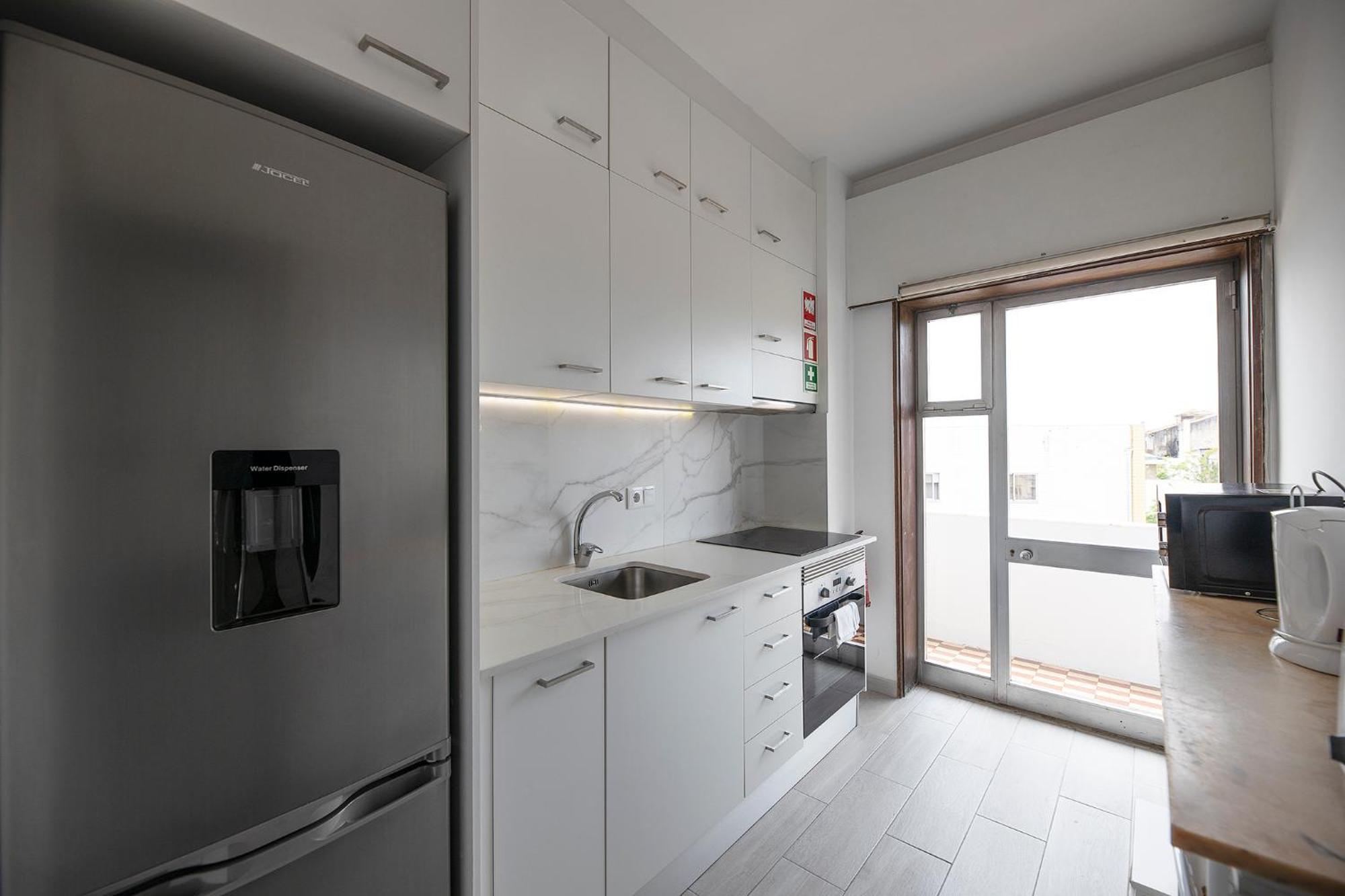 Flh Porto Spacious Apartment With Balcony 외부 사진